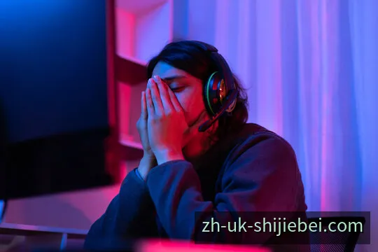 英雄联盟电竞赛场与参赛战队图鉴视觉